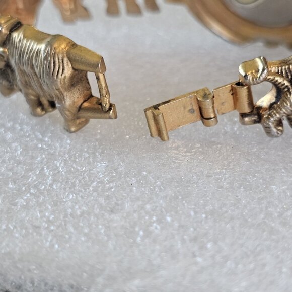 90s Noahs Ark Matte Gold Tone Watch Charm Bracelet Women Needs Battery Religious - Picture 13 of 14